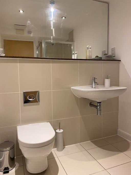 Modern Apartment, Fistral Beach Newquay  Luaran gambar
